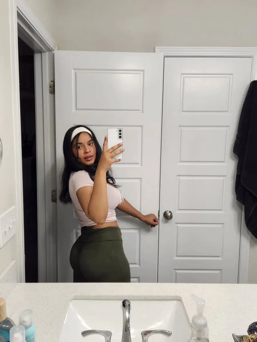 Misscakescat story image